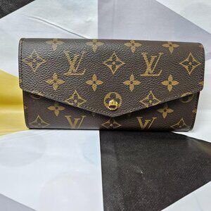 Classic Louis Vuitton Monogram Long Wallet